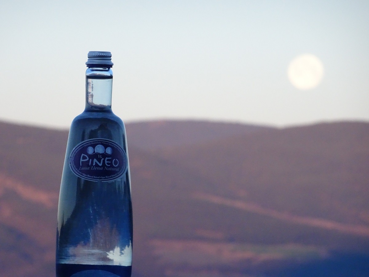 Mijn favoriete water is dat van Lluna Plena de Pineo in Spanje. Pineo heeft deze fantastische smaak